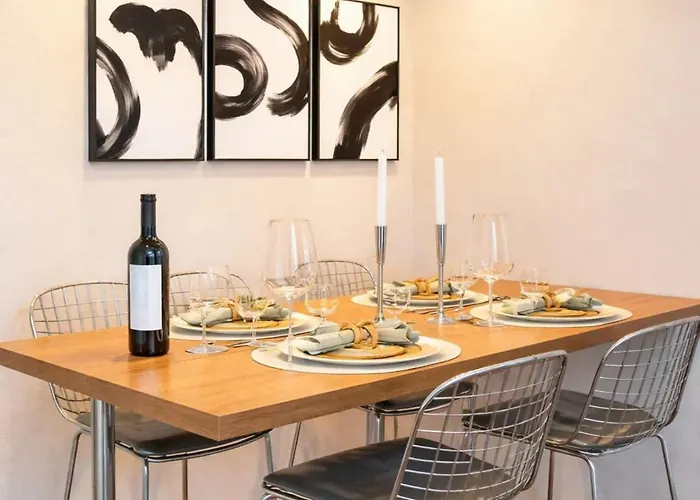 Chic In Notre-dame De *